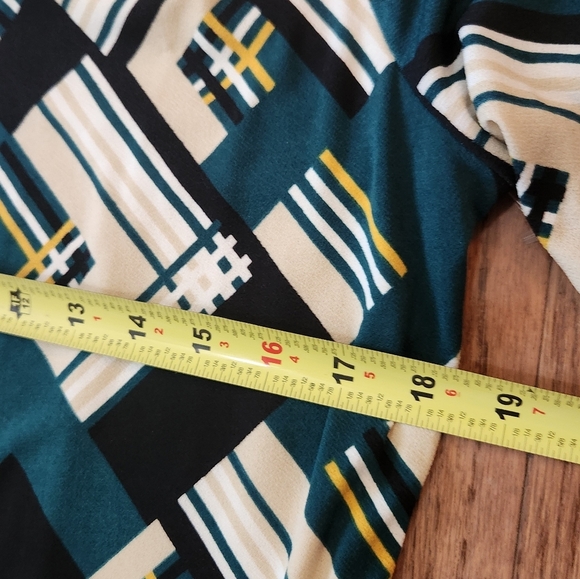 Cato Woman Ladies Dress Size L Green, Blacks and Tan Fully Lined 3/4 Sleeve - Picture 3 of 6